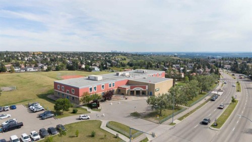 28 Edgepark Mews Nw, Calgary, AB 