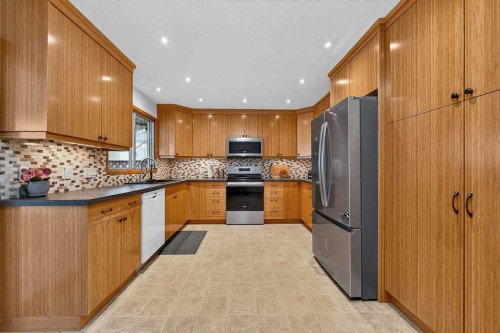 1032 Mayland Drive Ne, Calgary, AB 