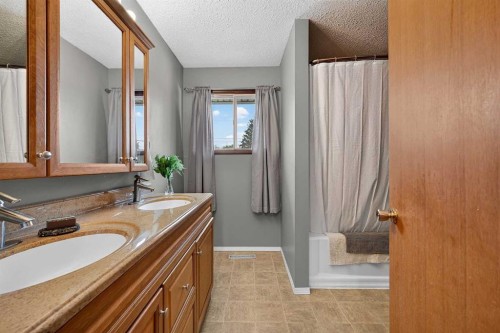 1032 Mayland Drive Ne, Calgary, AB 