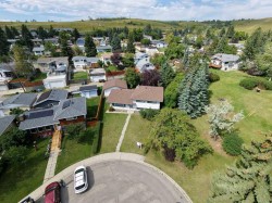 5031 Newcombe Place NW Calgary, AB T2K 2P6