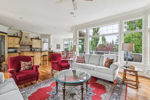 44 Evergreen Lane Sw, Calgary, AB 