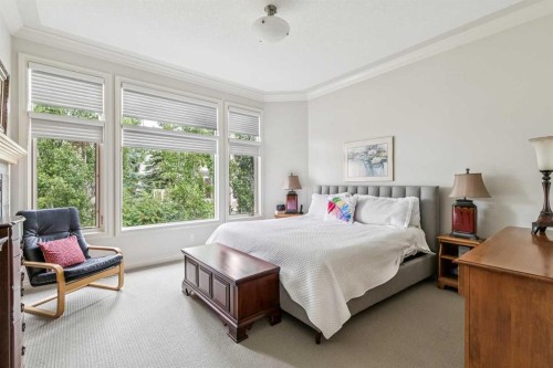 44 Evergreen Lane Sw, Calgary, AB 