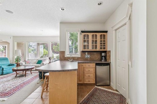 44 Evergreen Lane Sw, Calgary, AB 