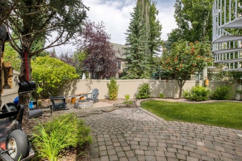 44 Evergreen Lane Sw, Calgary, AB 