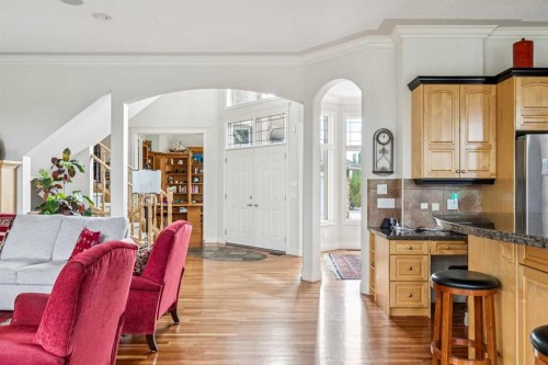44 Evergreen Lane Sw, Calgary, AB 