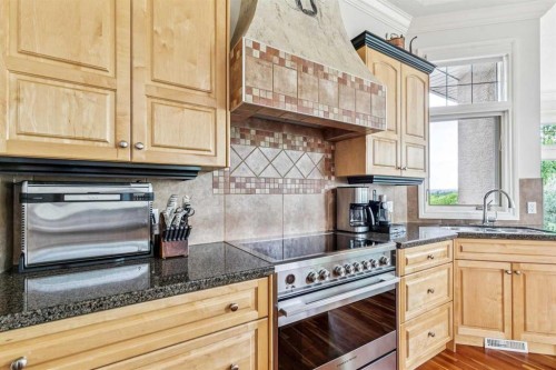 44 Evergreen Lane Sw, Calgary, AB 