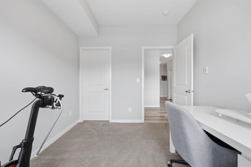 224-4150 Seton Drive Se, Calgary, AB - Indoor