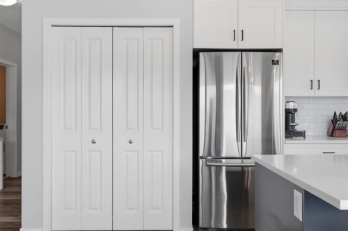 224-4150 Seton Drive Se, Calgary, AB - Indoor Photo Showing Kitchen