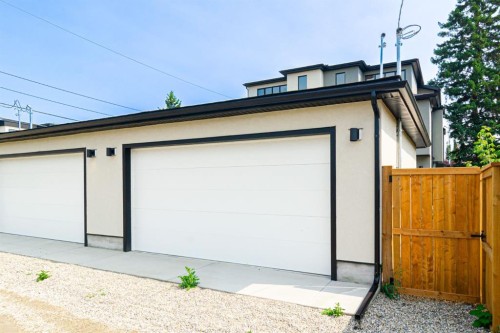 2302 Osborne Crescent Sw, Calgary, AB - Outdoor With Exterior