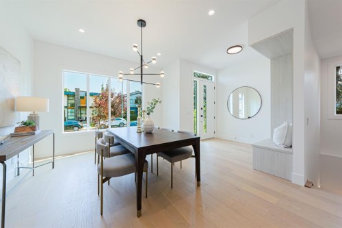 2302 Osborne Crescent Sw, Calgary, AB - Indoor Photo Showing Dining Room