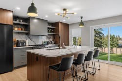 2316 State Road SW Calgary, AB T3C 3M6