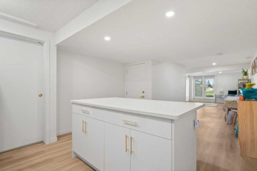 2316 State Road Sw, Calgary, AB - Indoor Photo Showing Other Room