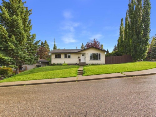 15 Hazelwood Crescent Sw, Calgary, AB - Outdoor