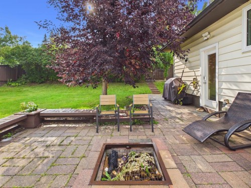15 Hazelwood Crescent Sw, Calgary, AB - Outdoor With Deck Patio Veranda