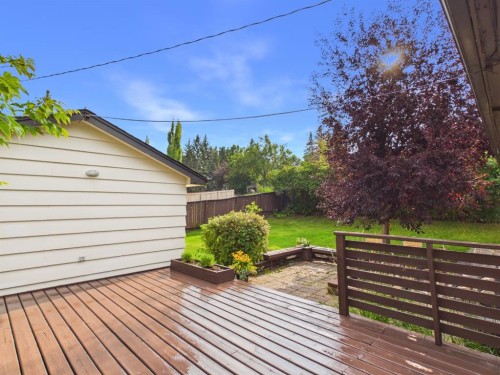 15 Hazelwood Crescent Sw, Calgary, AB - Outdoor With Exterior