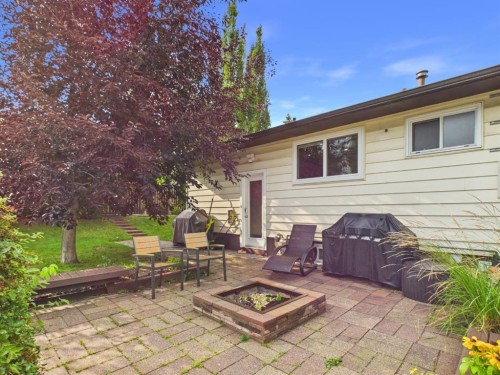 15 Hazelwood Crescent Sw, Calgary, AB - Outdoor With Deck Patio Veranda