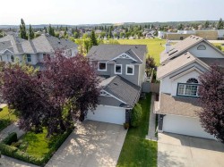30 Somerset Court SW Calgary, AB T2Y 3H4
