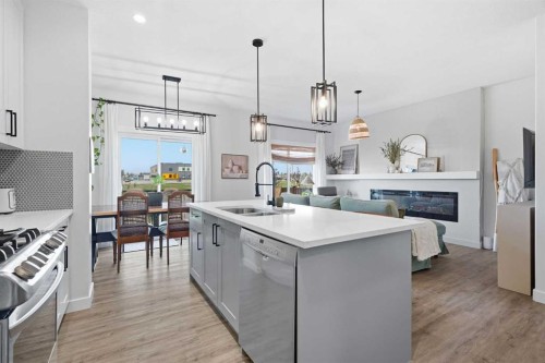 825 Edgefield Street, Strathmore, AB 