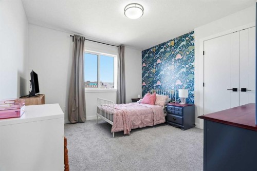 825 Edgefield Street, Strathmore, AB 