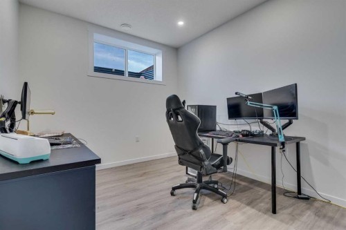 825 Edgefield Street, Strathmore, AB 