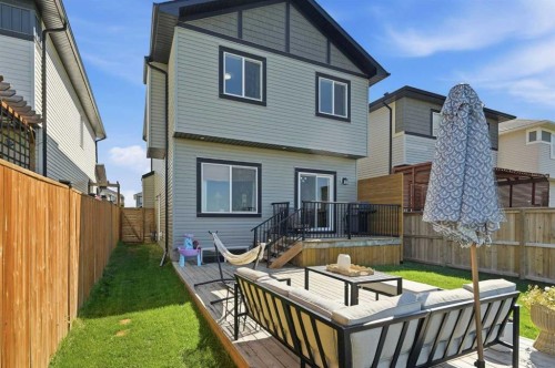 825 Edgefield Street, Strathmore, AB 