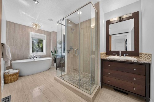 1732 49 Avenue Sw, Calgary, AB 