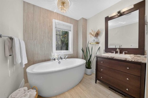 1732 49 Avenue Sw, Calgary, AB 