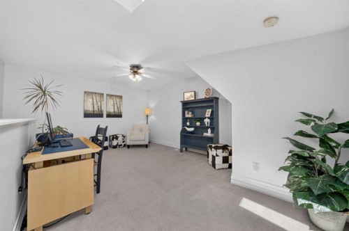1732 49 Avenue Sw, Calgary, AB 
