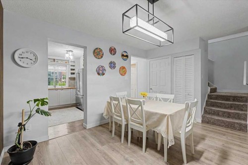 114-210 86 Avenue Se, Calgary, AB - Indoor Photo Showing Dining Room