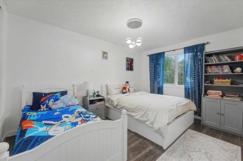 114-210 86 Avenue Se, Calgary, AB - Indoor Photo Showing Bedroom