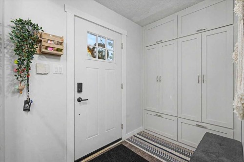 114-210 86 Avenue Se, Calgary, AB - Indoor Photo Showing Other Room