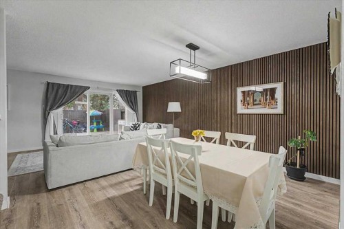 114-210 86 Avenue Se, Calgary, AB - Indoor Photo Showing Other Room