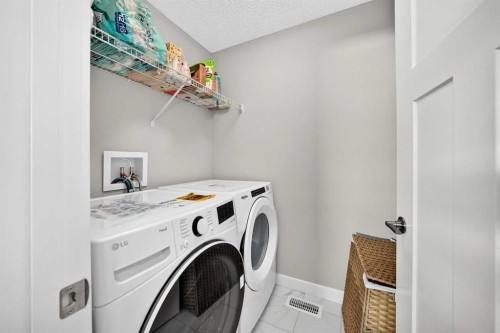 905 Livingston Way Ne, Calgary, AB 
