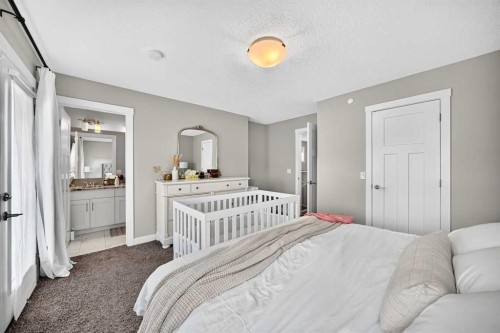 905 Livingston Way Ne, Calgary, AB 
