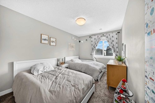 905 Livingston Way Ne, Calgary, AB 