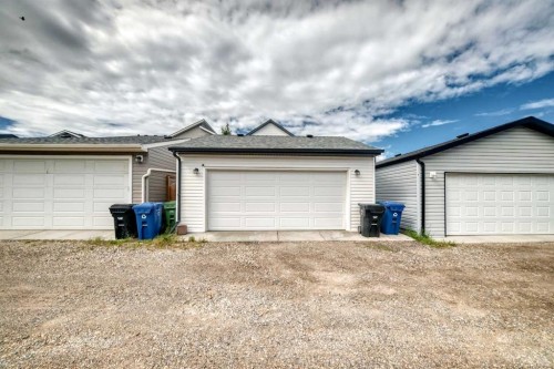 905 Livingston Way Ne, Calgary, AB 