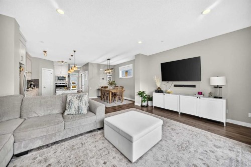 905 Livingston Way Ne, Calgary, AB 