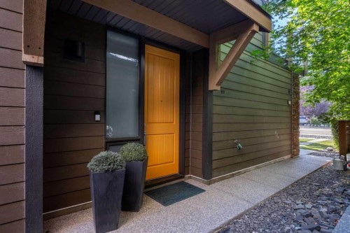 624 4Th Street, Canmore, AB 