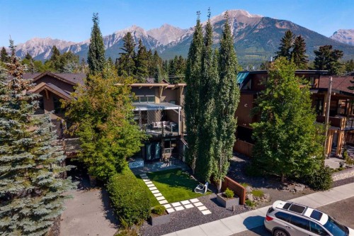 624 4Th Street, Canmore, AB 