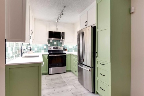 59 Mt Aberdeen Manor Se, Calgary, AB 