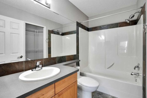 78 Everglen Way Sw, Calgary, AB 