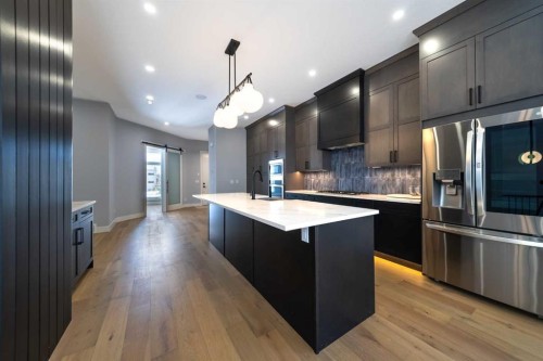1415 27 Street Sw, Calgary, AB - Indoor Photo Showing Kitchen With Upgraded Kitchen