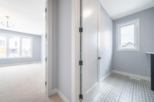 1415 27 Street Sw, Calgary, AB - Indoor Photo Showing Other Room