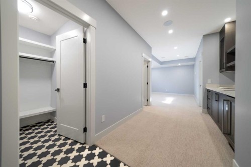1415 27 Street Sw, Calgary, AB - Indoor Photo Showing Other Room
