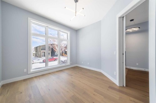 1415 27 Street Sw, Calgary, AB - Indoor Photo Showing Other Room