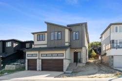 140 Crestridge Terrace SW Calgary, AB T3Z 3N1