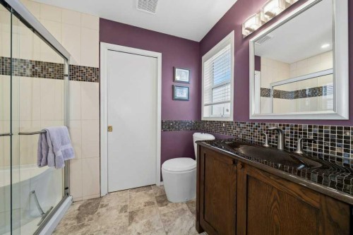 165 Douglasview Rise Se, Calgary, AB - Indoor Photo Showing Bathroom