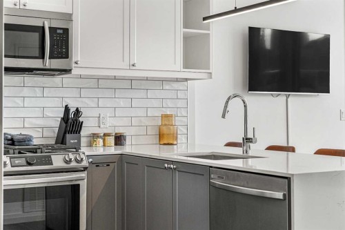 329 9A Street Nw, Calgary, AB 