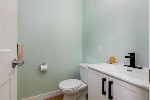 2187 Woodview Drive Sw, Calgary, AB 