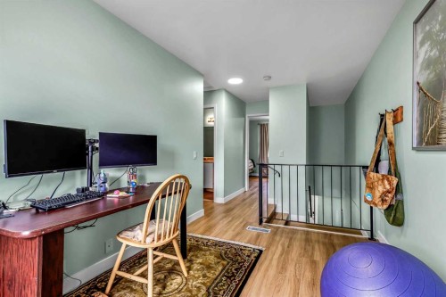 2187 Woodview Drive Sw, Calgary, AB 